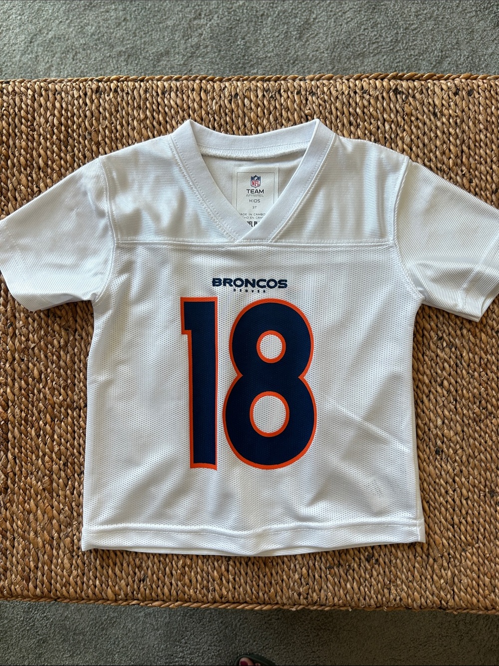 Broncos Manning White #18 Football Jersey